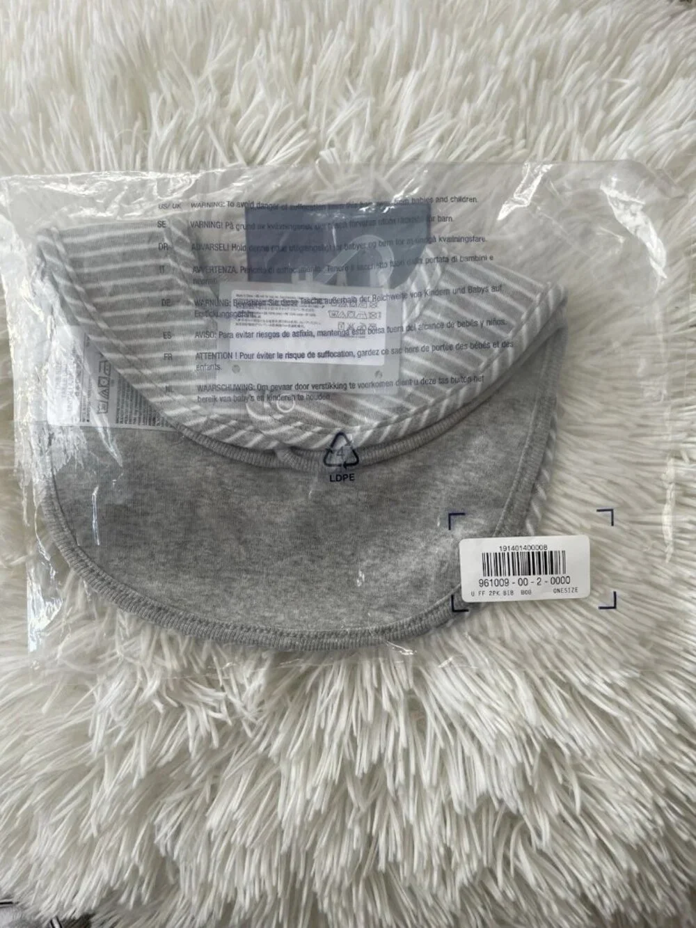 SALE! NWT GAP Baby BIB (Gray Stripe + Solid Gray)
